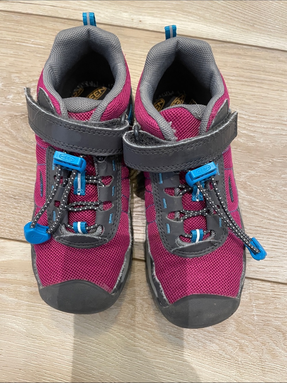 KEEN Kids Pink and Gray Athletic Sneakers with Blue Accents